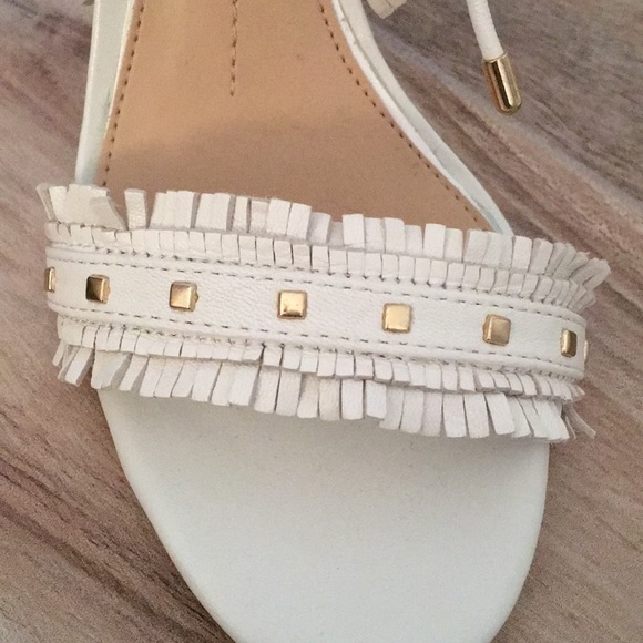 Gianni Bini Fringe Heel - Picture 6 of 6